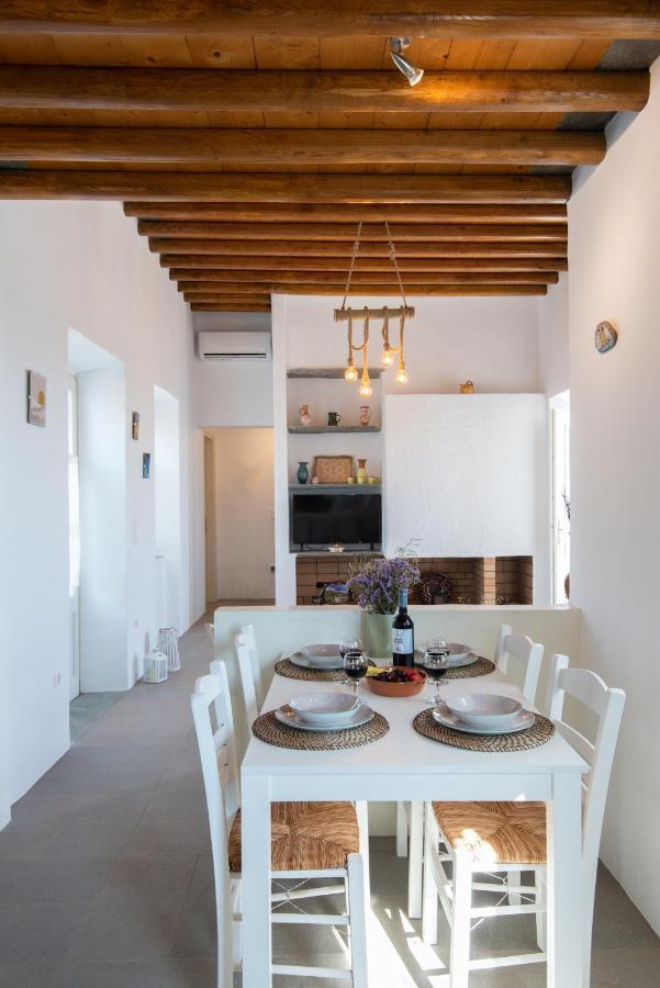 Tholos Guest House Cherronisos  エクステリア 写真