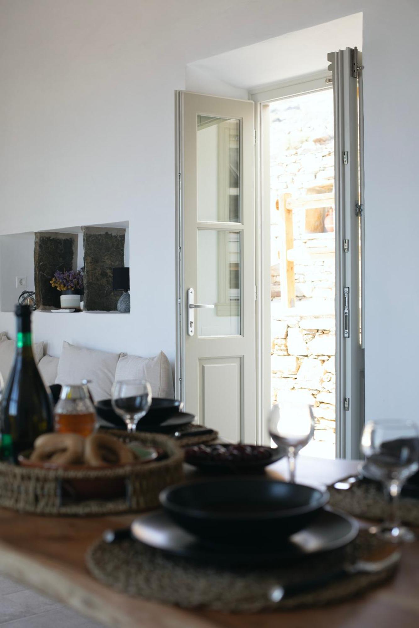 Tholos Guest House Cherronisos  エクステリア 写真